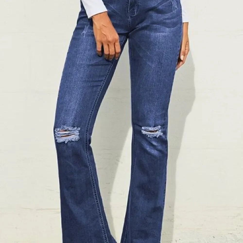 Groupie Ripped Knee Flare Jeans Dark Wash Size 26 - Picture 10 of 14